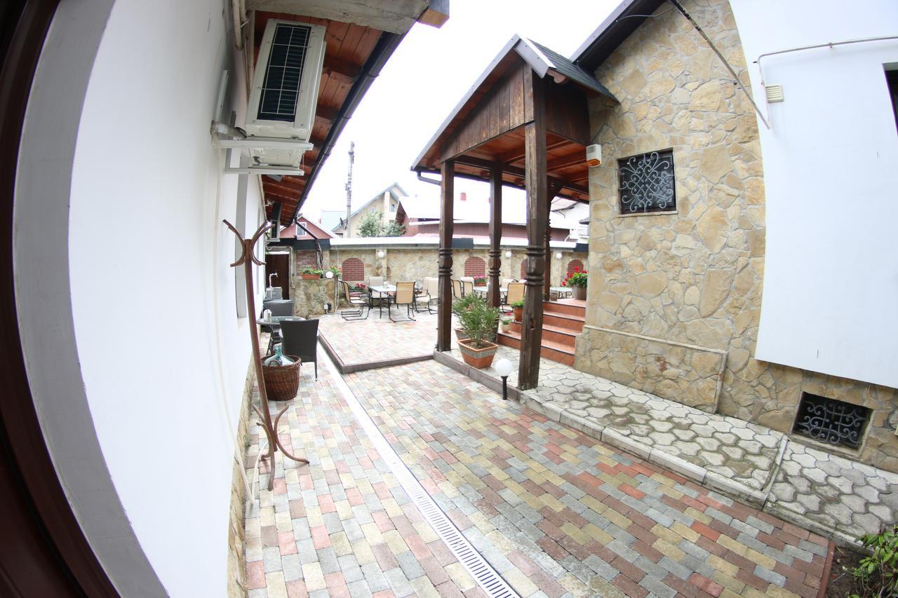 فندق Casa Bucovineana سوتْشافا المظهر الخارجي الصورة