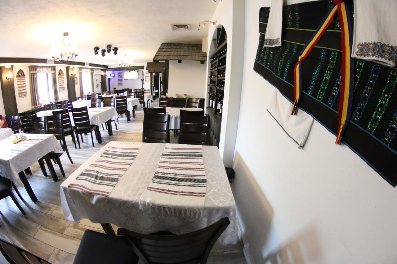 فندق Casa Bucovineana سوتْشافا المظهر الخارجي الصورة